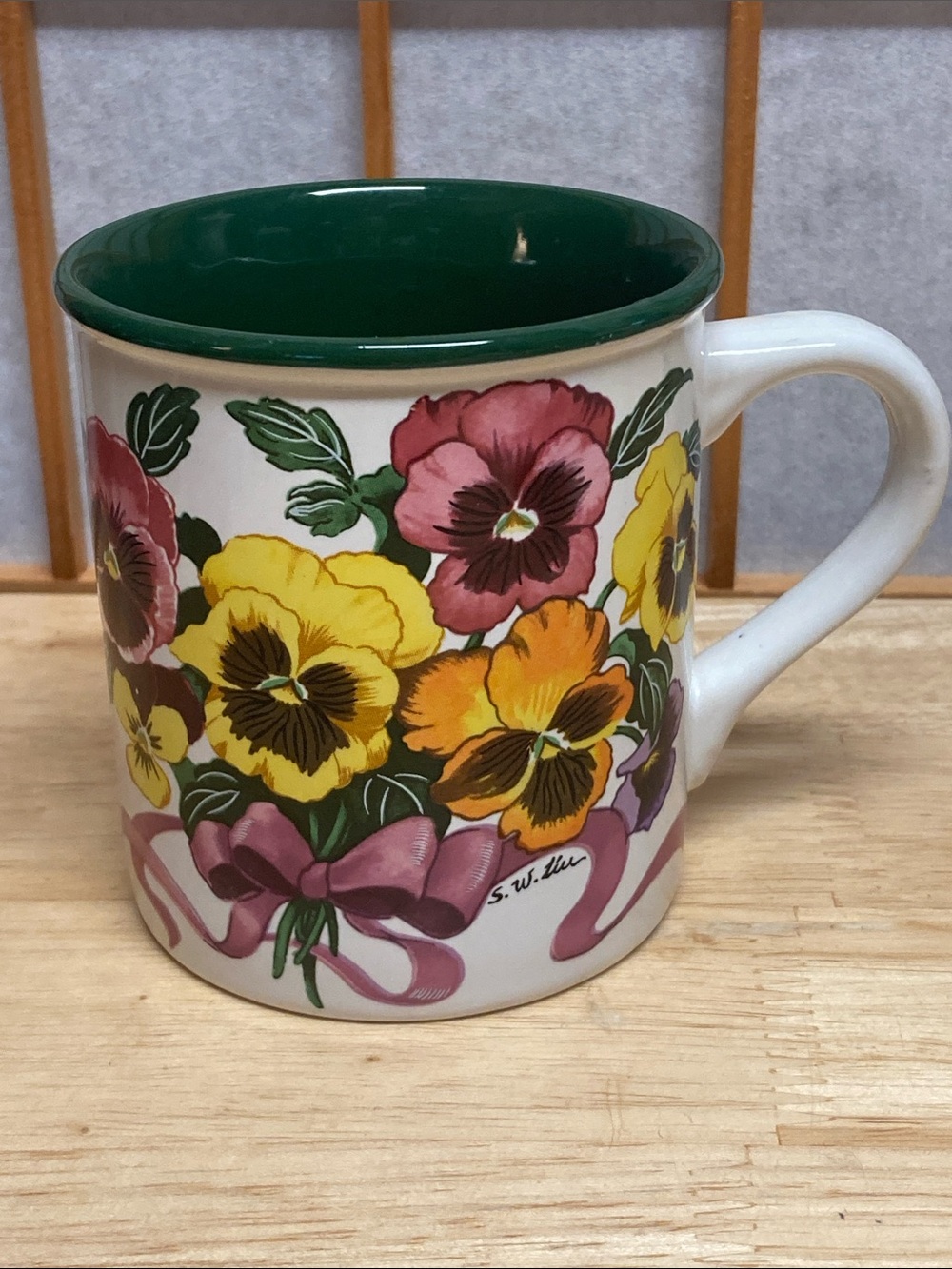 Vintage 1994 Potpourri Designs Pansies and Bows Ceramic Mug by Shao Wei Li